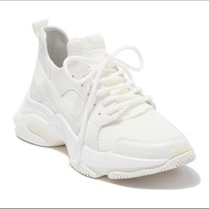 Steve Madden Arelle Exaggerated Sole Sneaker